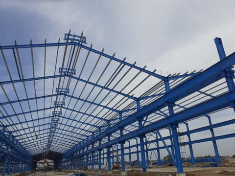 Quy trình thi công lắp dựng kết cấu thép trọn gói đạt chuẩn 2025