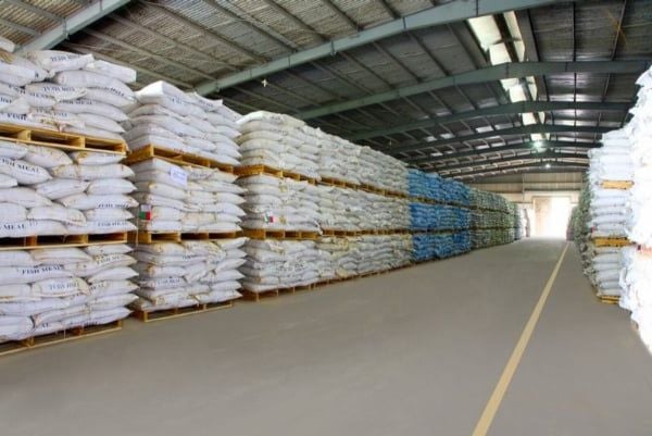 Thi công nhà xưởng lưu trữ hàng hóa