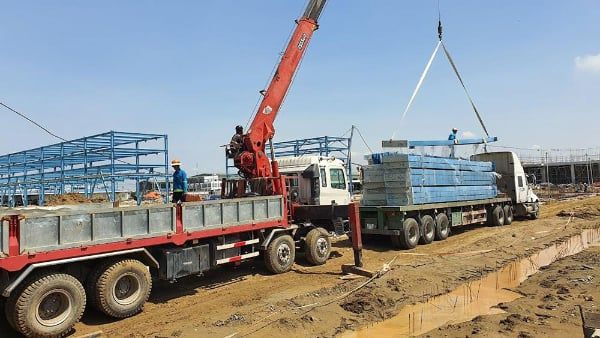 Thiết bị máy móc thi công di động