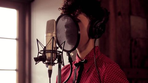 Focusrite // High Quality audio recording with iPad: iTrack Solo