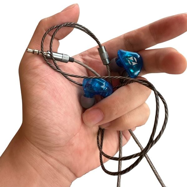 tai-nghe-hat-live-nmc-audio-qkz63-iem-2024