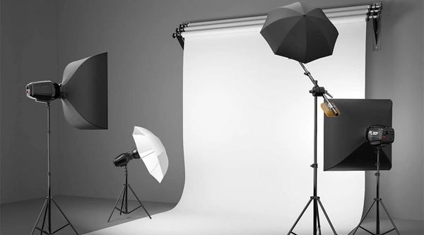 den-led-proton-pl150d-5600k-den-led-sieu-sang