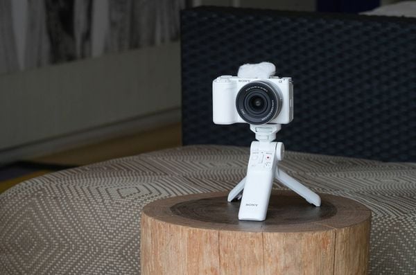 Sony ZV-E10 Mark II dung lượng pin lớn hơn