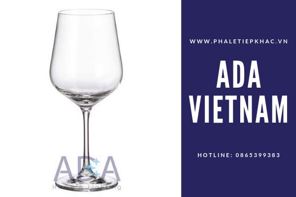Một số ly uống rượu vang đặc biệt tại Việt Nam khiến bạn không thể bỏ qua