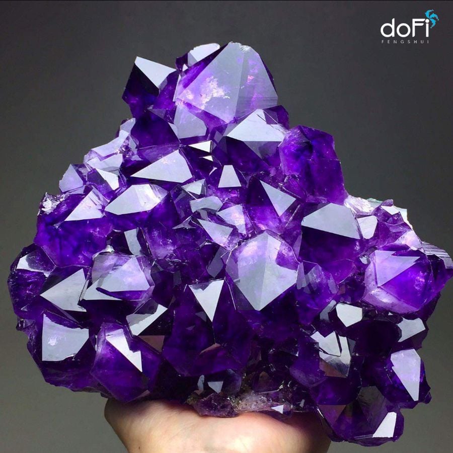 Thạch Anh Tím (Amethyst) - Vẻ Đẹp Huyền Bí Của Thiên Nhiên