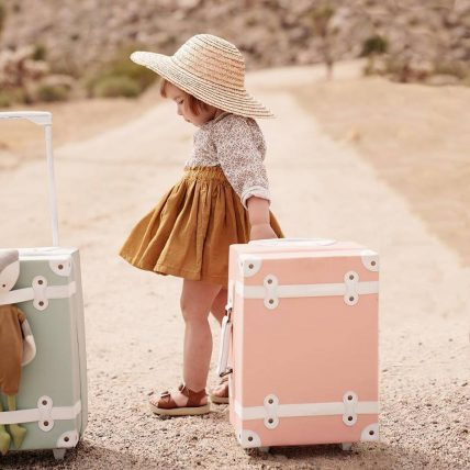 Sử Dụng Sữa Công Thức cho Trẻ ở Những Giai Đoạn Phát Triển Khác Nhau Như Thế Nào?