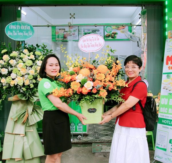 KHAI TRƯƠNG CỬA HÀNG VINACHAO SỐ 22 LÒ ĐÚC