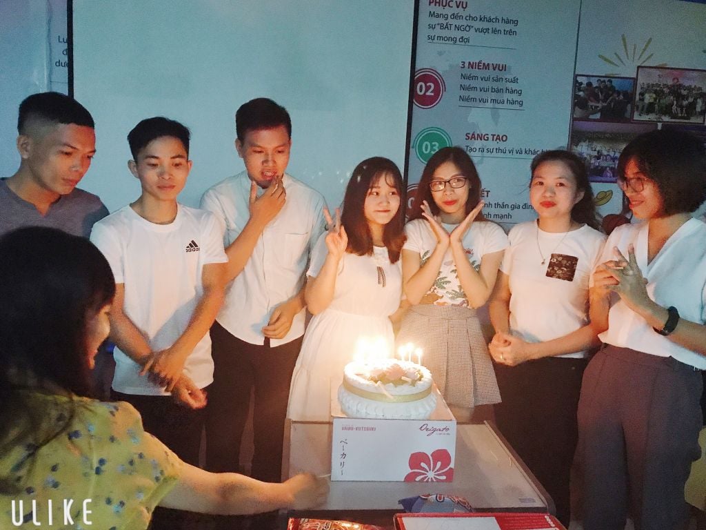 Happy birtday THÁNG 8 mùa thu!