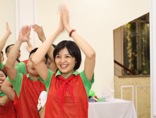 Giao lưu cùng gương mặt ưu tú - Hoàng Thị Oanh