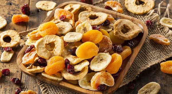 Cách bảo quản trái cây sấy khô tại nhà đúng cách