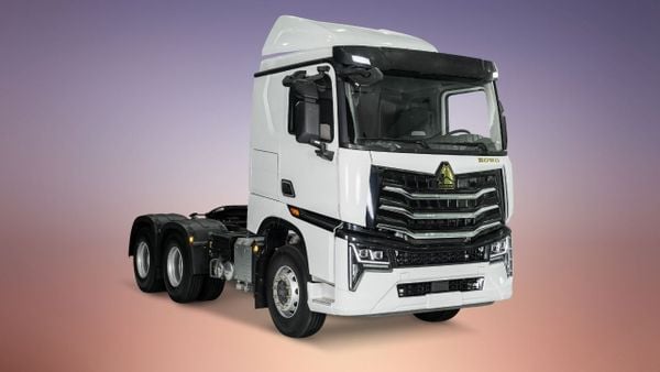 ngoại thất đầu kéo howo max