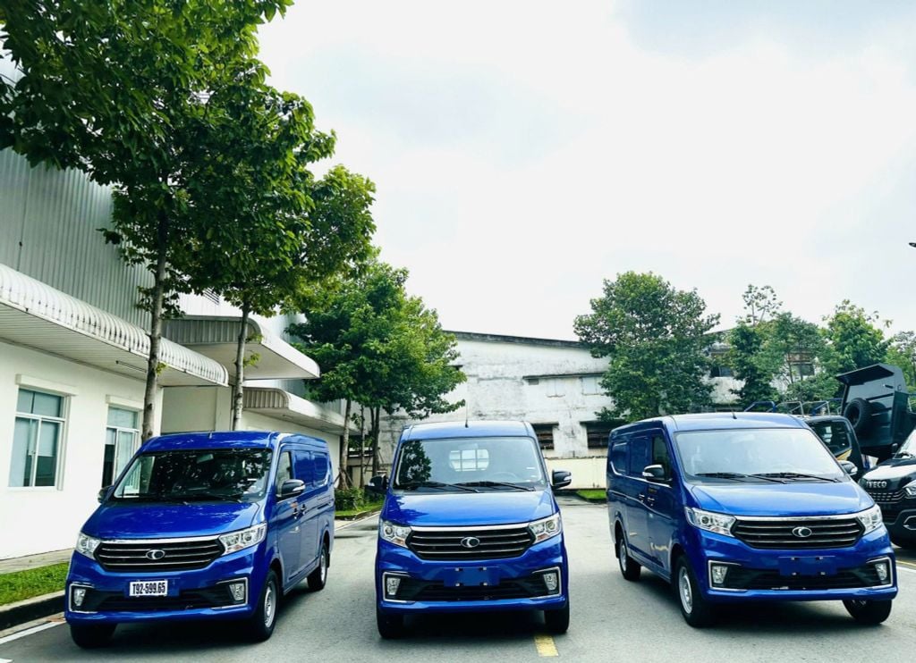 xe tải Van Thaco TF480V 2S xanh dương