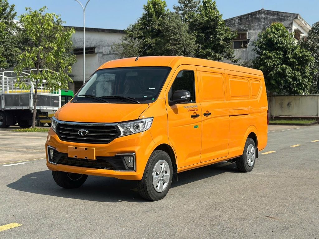 xe tải van thaco Tf480 màu cam