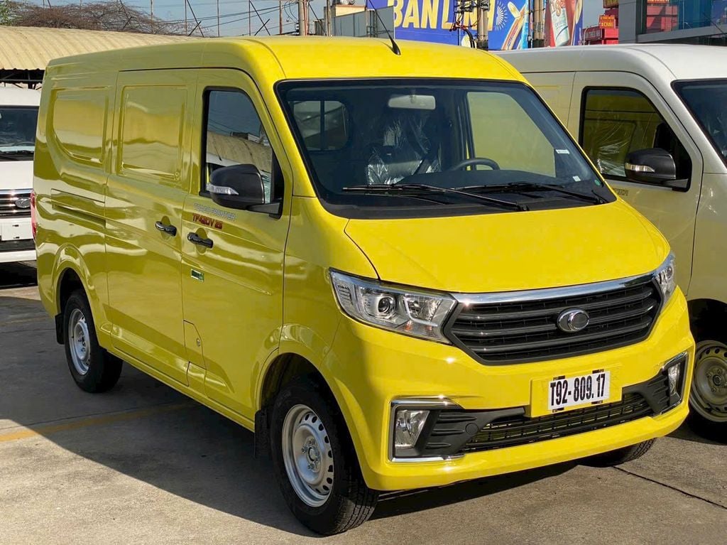 xe tải van thaco Tf420 màu vàng