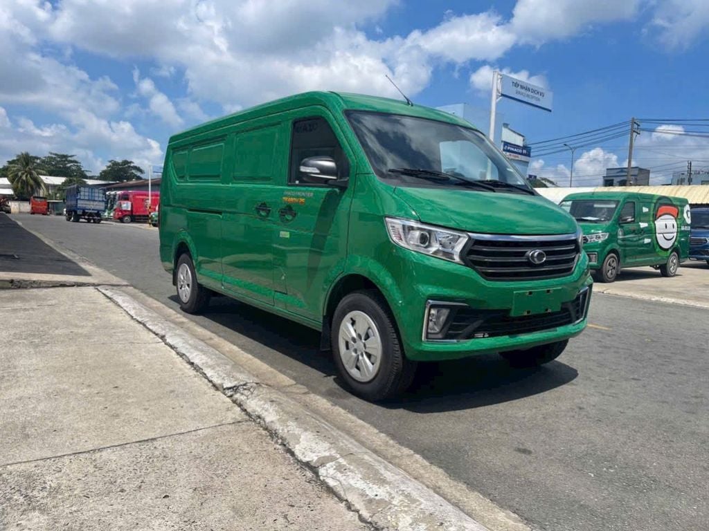 xe tải Van Thaco TF480V 2S xanh lá cây