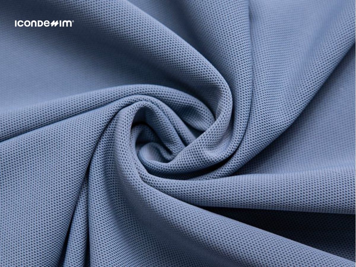 Vải Coolmax được tạo ra từ sợi polyester đặc biệt
