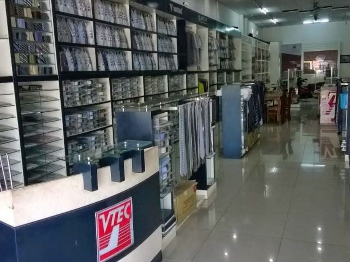 Việt Tiến là một thương hiệu thời trang nam cao cấp tại Quận 12