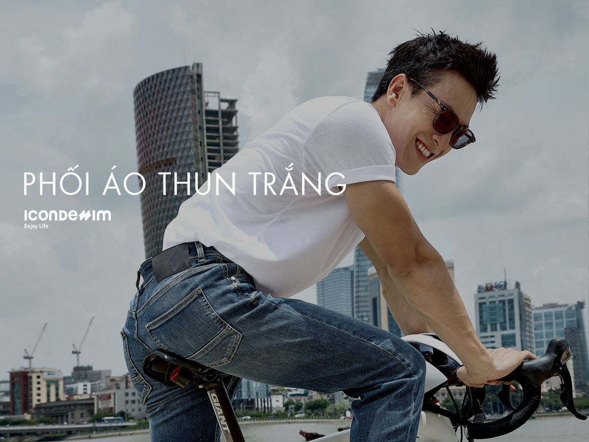 Phối đồ với áo thun trắng