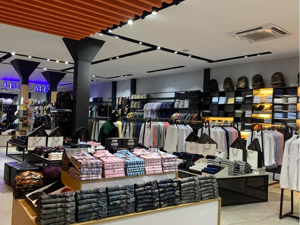 Shop bán áo khoác denim Just Men