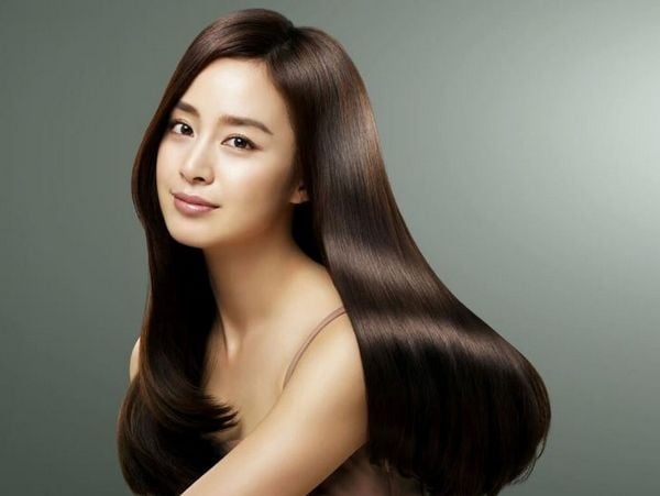 9 Cách đơn giản giúp bạn có mái tóc chắc khỏe