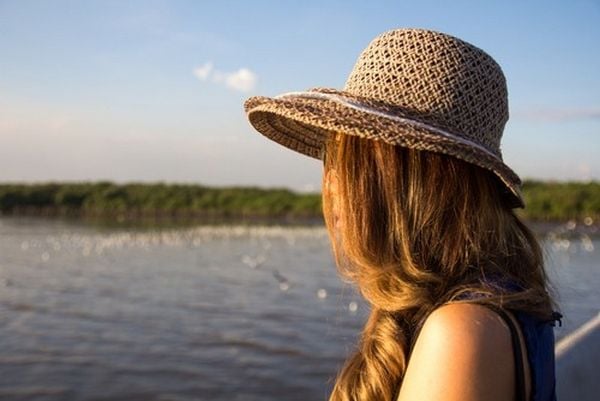 9 Cách đơn giản giúp bạn có mái tóc chắc khỏe