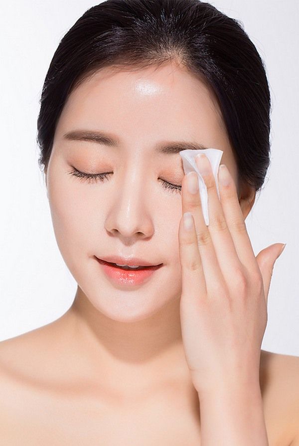 Làm sao để kẻ mắt không bị lem
