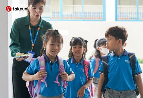 Ký ức khai trường Trường quốc tế Him Lam - Sắc xanh đồng phục trong niên khóa đầu tiên