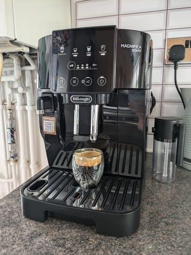 máy pha cà phê capuchino delonghi magnifica ecam 22060b start bean to cup coffee machine black