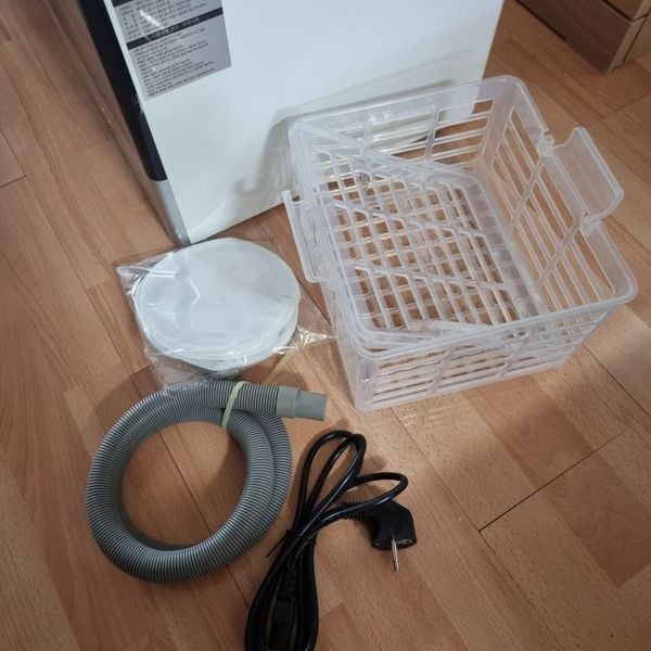 Các phụ kiện đi kèm máy rửa thực phẩm tốt nhất Hurom Cleaning