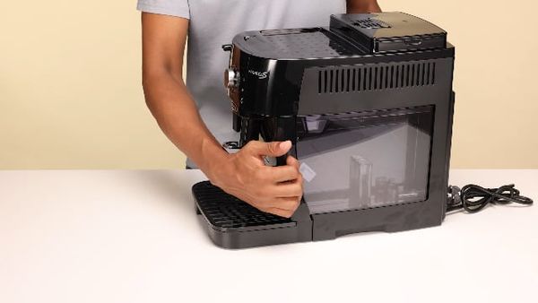 bình nước máy pha cafe cho quán Delonghi Ecam