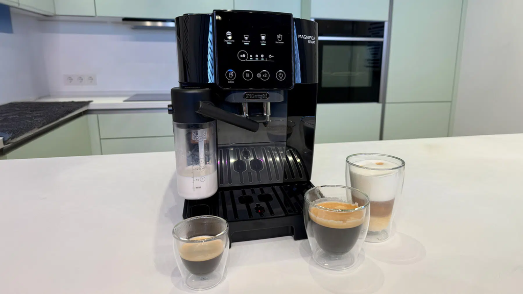 máy pha cà phê tự động delonghi magnifica ecam 22060b