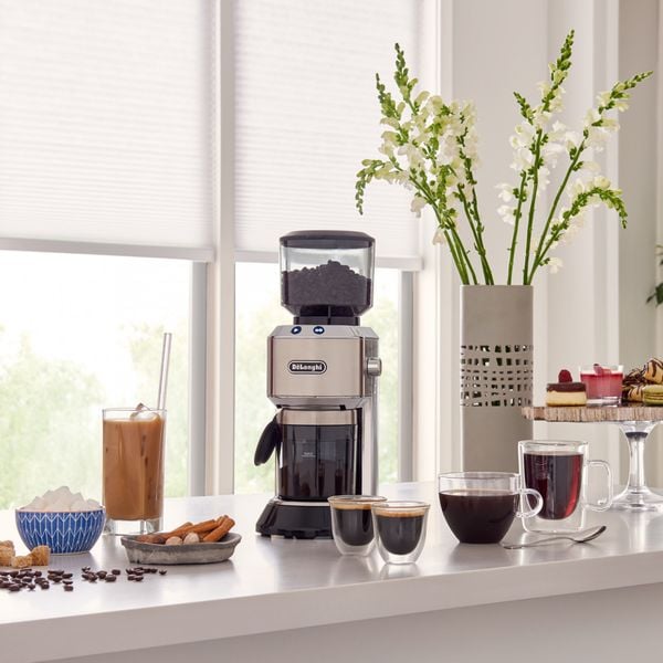 Máy xay cafe hạt Delonghi KG 521.M