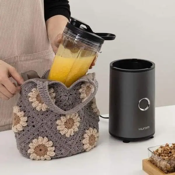 Máy xay sinh tố xay được đá công suất lớn Hurom Power Blender BL D01