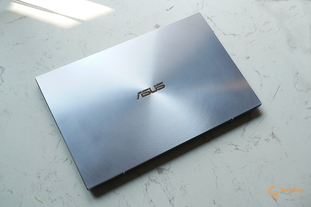 Trên tay Asus Zenbook 14 (UX431) – Thiết kế đẹp, 4 loa ngoài, 512GB SSD, giá 21,5 triệu đồng