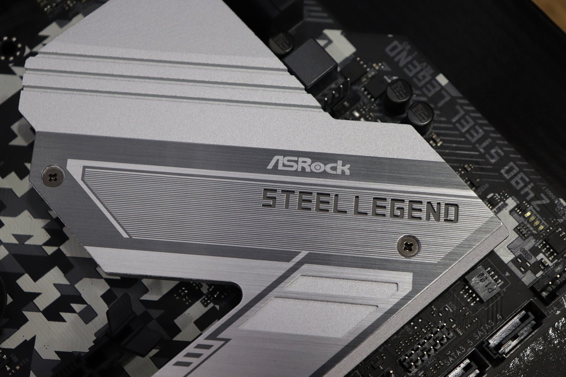 ASRock Z490 Steel Legend – Mở hộp và đánh giá nhanh