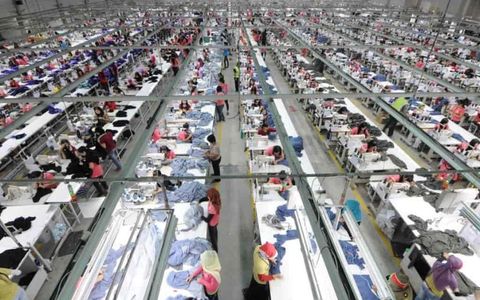 Chi Phí May Túi Xách Công Sở 2025: Bảng Giá Chi Tiết