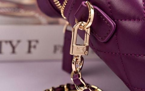 Top Phụ Kiện Kim Loại Túi Xách Công Sở 2025