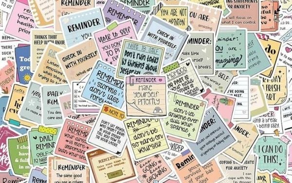 trang-tri-bang-sticker-va-decal-ca-nhan