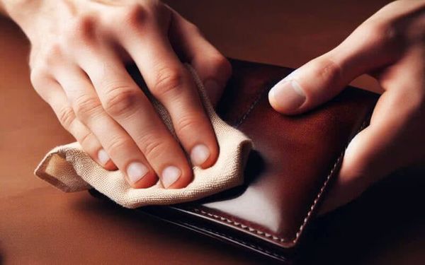 cách bảo quản ví đúng cách