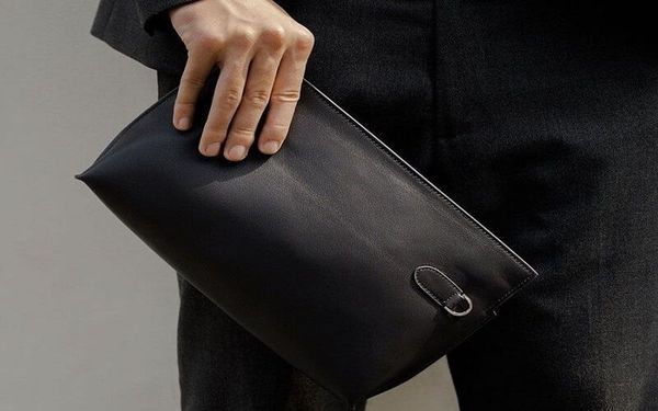 cầm bằng 3 ngón tay