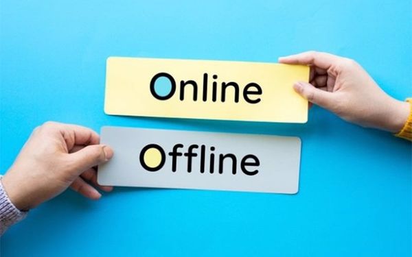 kết hợp bán balo túi xách online và offline
