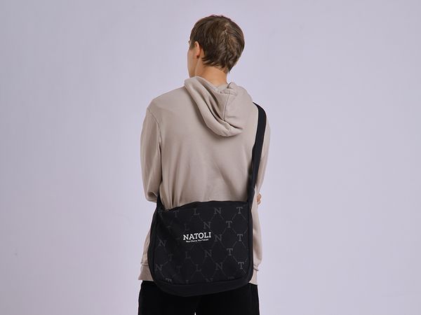 Túi đeo chéo có tác dụng bảo vệ laptop