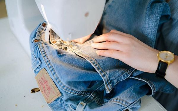 Hướng Dẫn Làm Túi Laptop Từ Vải Jean Cũ - DIY Đơn Giản