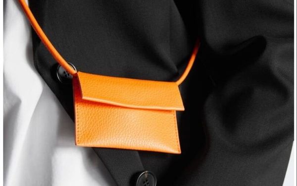 ví nữ mini có dây đeo cổ