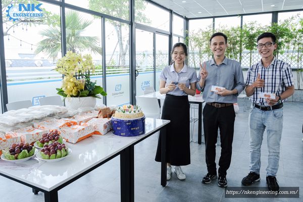 employees birthdays and welcomes new members (2)