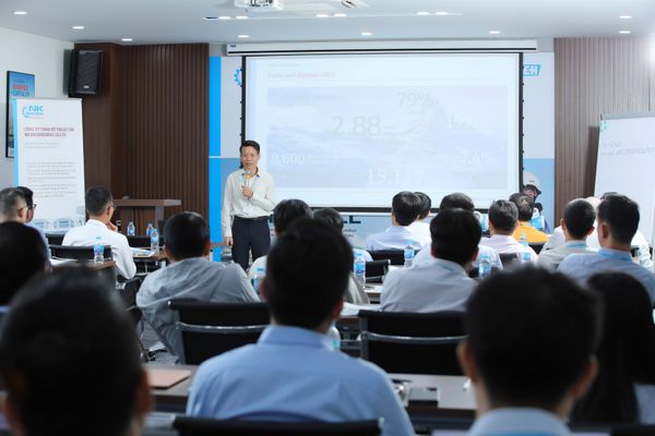 Seminar for the Chemical industry focusing on business process optimization (10)