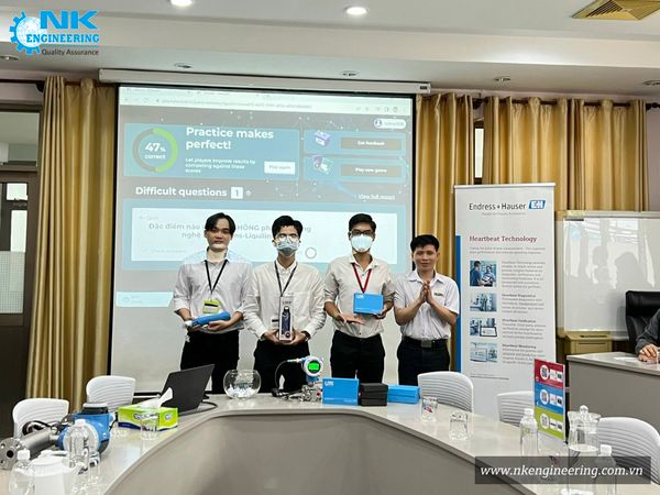 NK-Engineering-held-a-seminar-Endress-Hauser-measuring-device-for-Ton-Duc-Thang-University-13