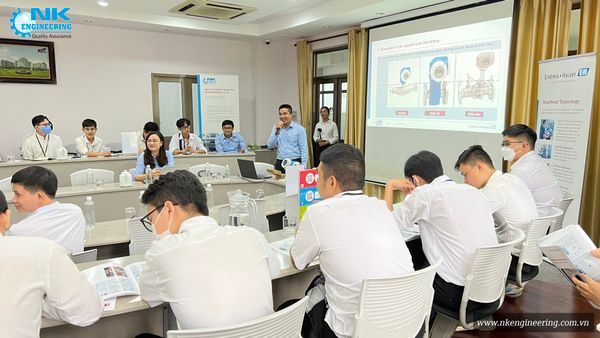 NK-Engineering-held-a-seminar-Endress-Hauser-measuring-device-for-Ton-Duc-Thang-University-3