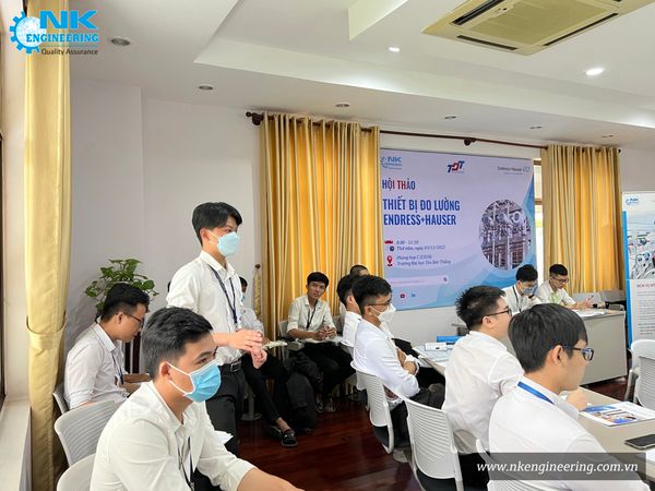 NK-Engineering-held-a-seminar-Endress-Hauser-measuring-device-for-Ton-Duc-Thang-University-4