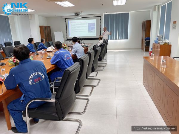 ông Toni Kaesbeck - Giám đốc Phát triển Kinh doanh thăm NK Engineering (6)